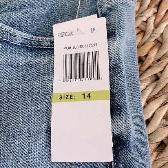 Democracy Ab Technology Ankle Skimmer - Picture 11 of 16